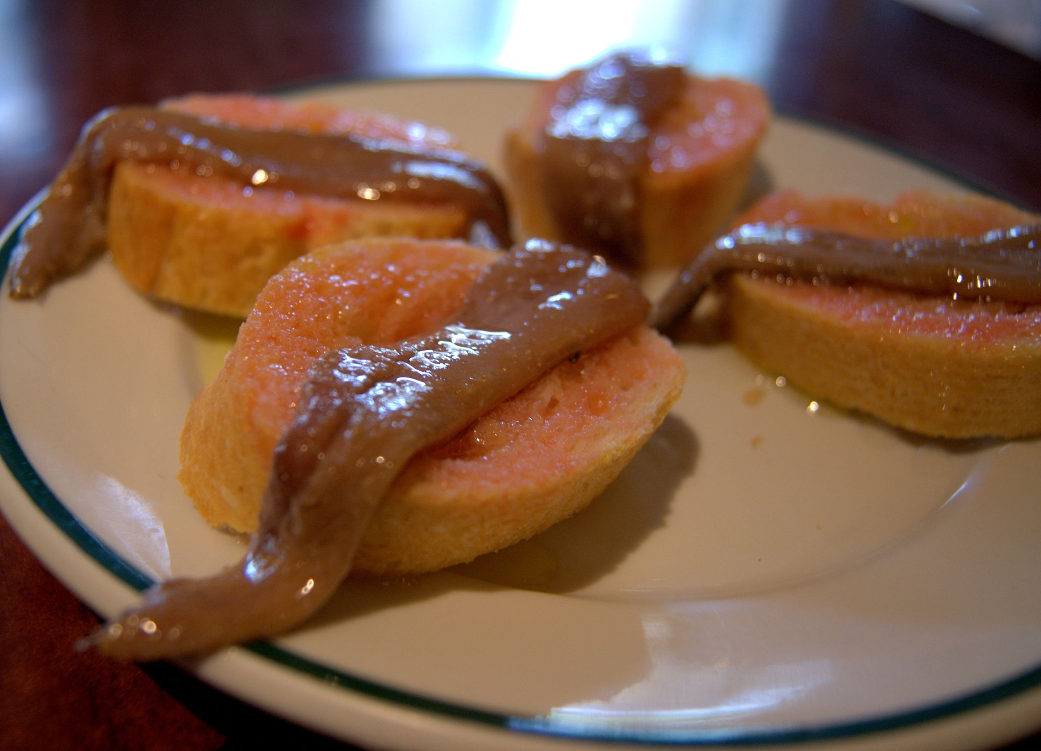 Anchoas del Cantabrico con pan con tomate